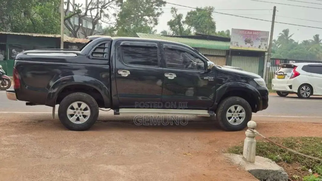 Toyota Hilux 2007 Pickup (Used)