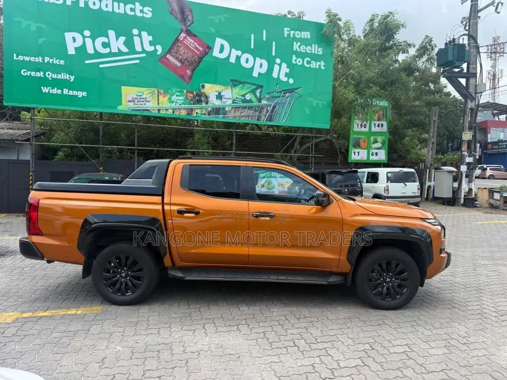 Mitsubishi L200 2025 Pickup (Used)