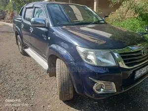 Toyota Hilux 2006 Pickup (Used)