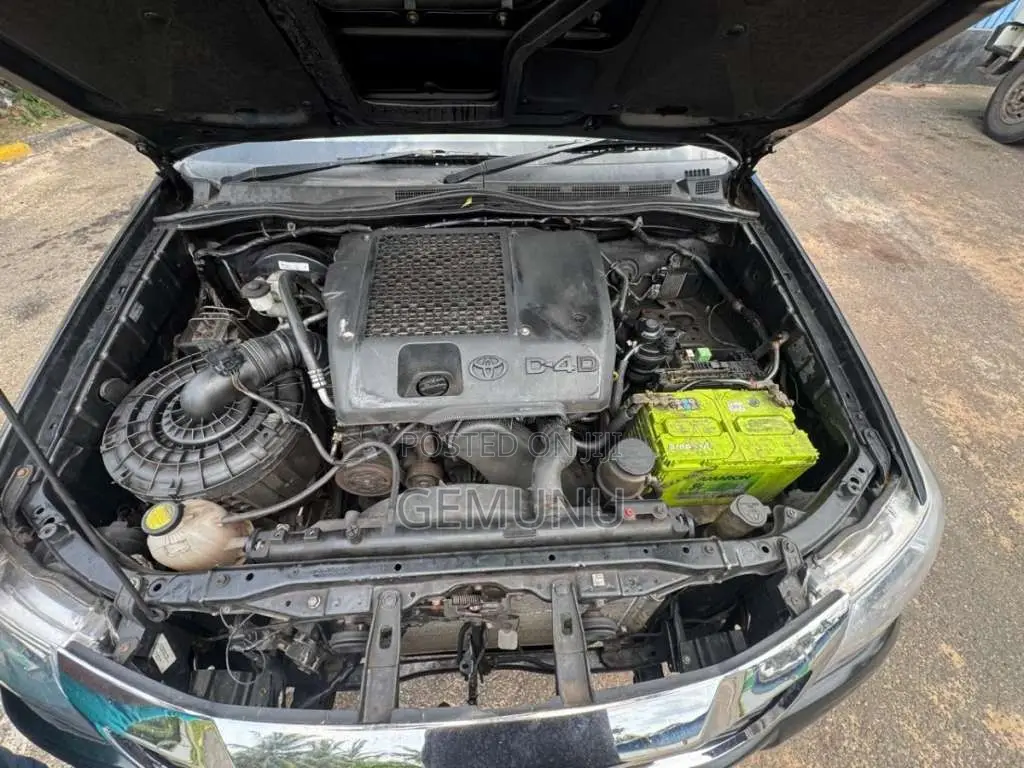 Toyota Hilux 2007 Pickup (Used)