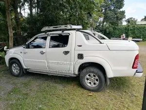 Toyota Hilux 2007 Pickup (Used)