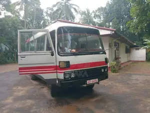 Mitsubishi MMC Rosa 1982 Bus (Used)