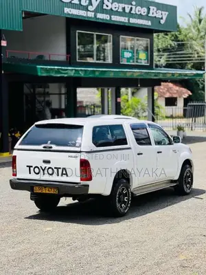 Toyota Hilux 2007 Pickup (Used)