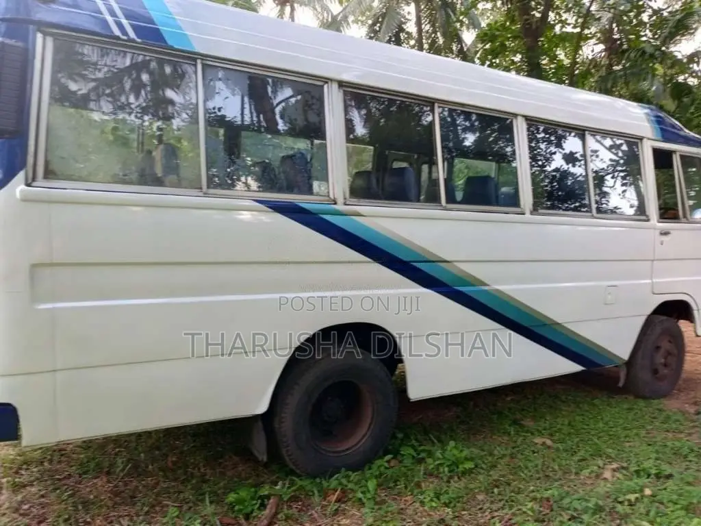 Mitsubishi Rosa 1981 Bus (Used)