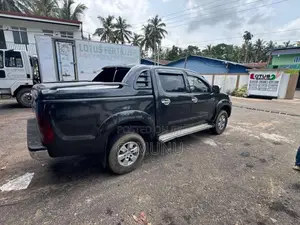 Toyota Hilux 2007 Pickup (Used)
