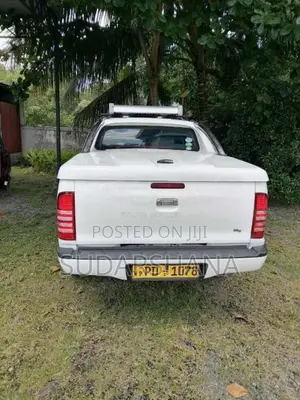 Toyota Hilux 2007 Pickup (Used)