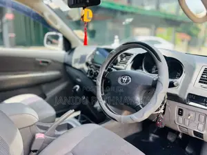 Toyota Hilux 2007 Pickup (Used)