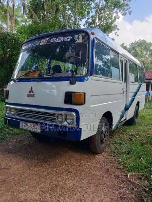 Mitsubishi Rosa 1981 Bus (Used)