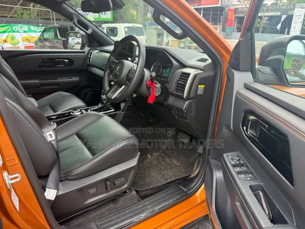 Mitsubishi L200 2025 Pickup (Used)