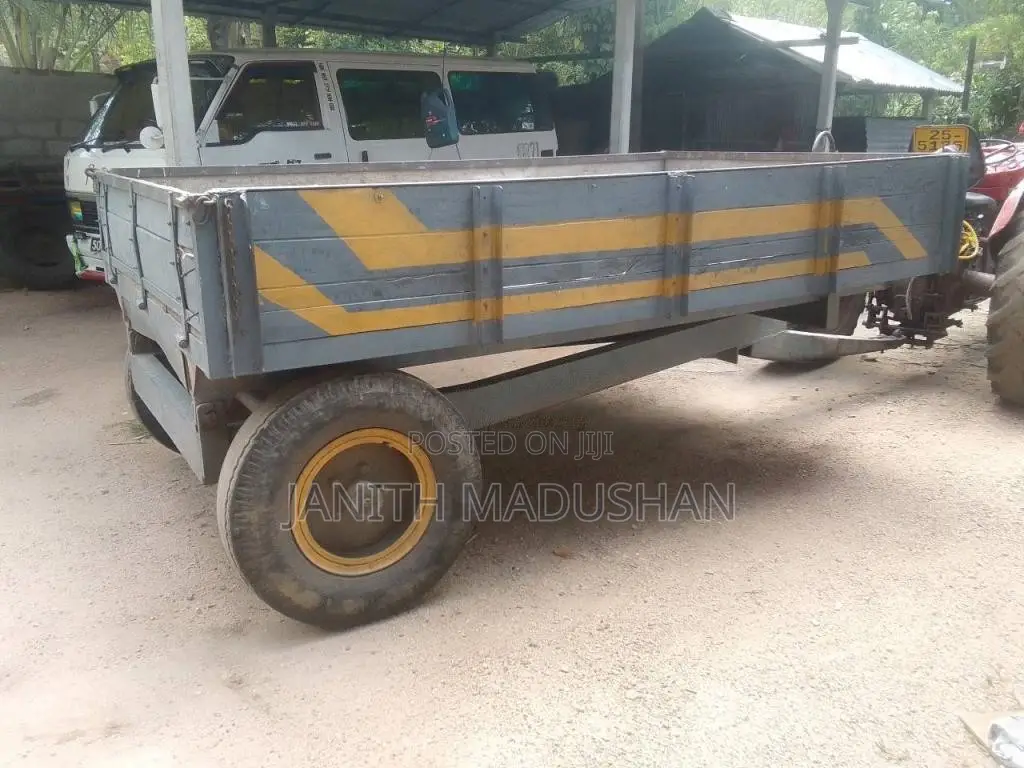 Massey-Ferguson 135 D 1982 Tractor (Used)
