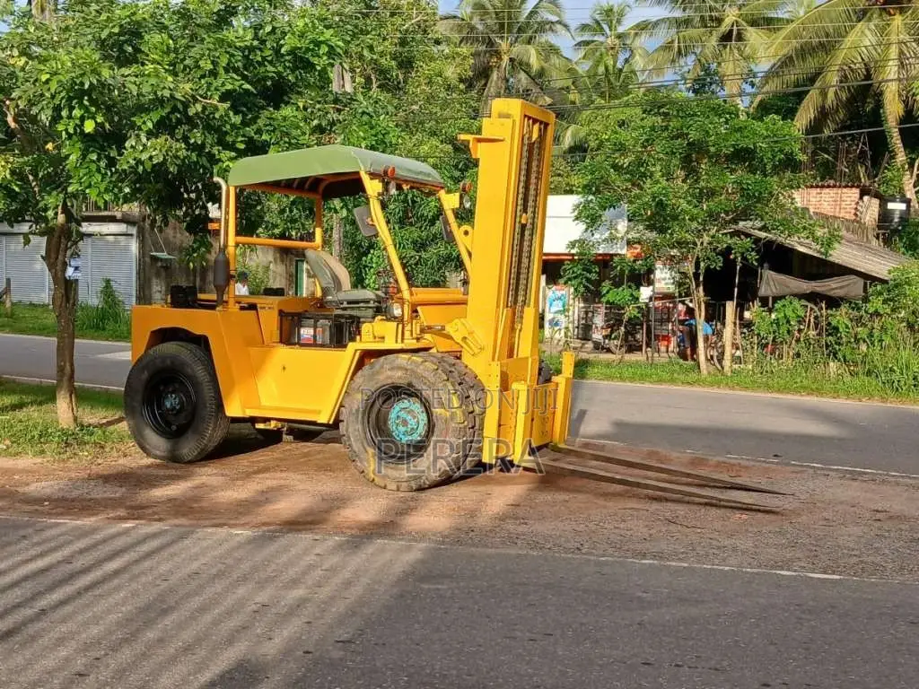 Other 6 Ton Forklift 2004 Heavy-Duty (Used)
