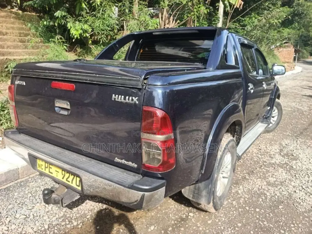 Toyota Hilux 2006 Pickup (Used)