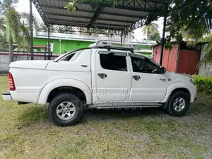 Toyota Hilux 2007 Pickup (Used)