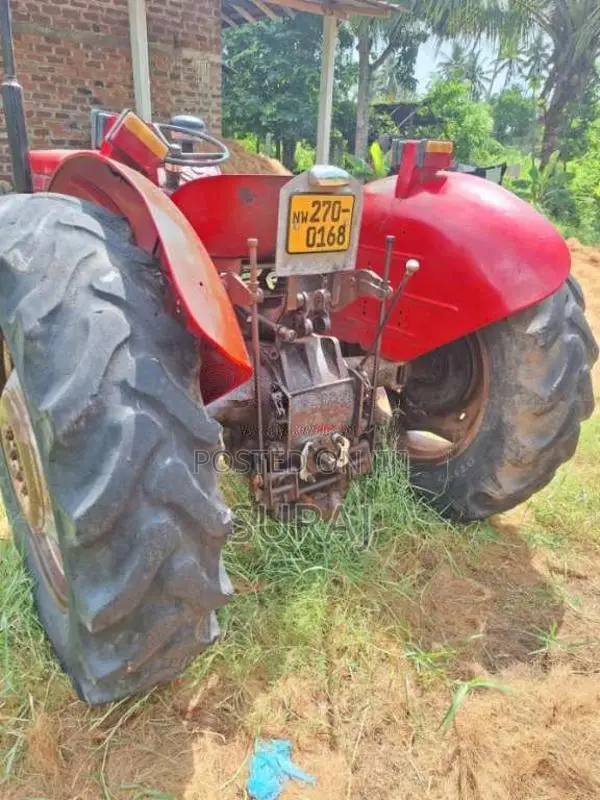 Massey-Ferguson 135 2004 Tractor (Used)