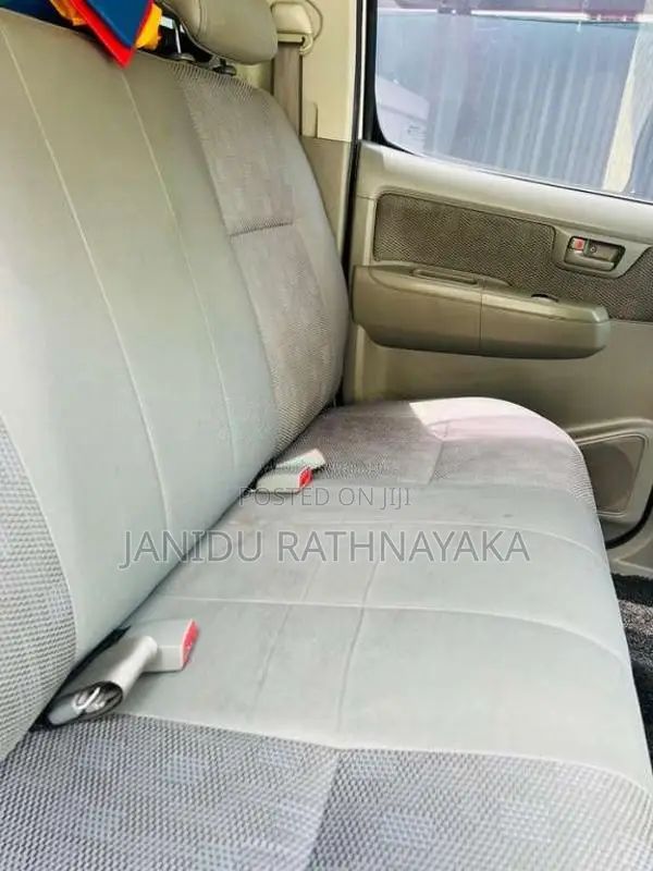 Toyota Hilux 2007 Pickup (Used)