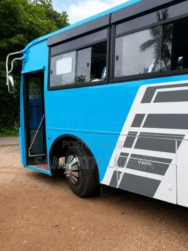 Tata Starbus 2010 Bus (Used)