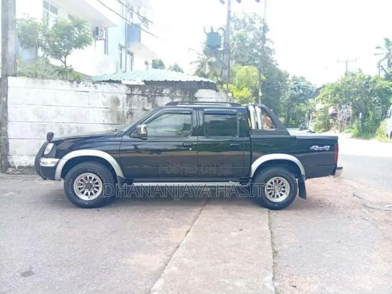 Nissan D22 1998 Pickup (Used)