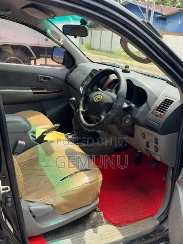 Toyota Hilux 2007 Pickup (Used)
