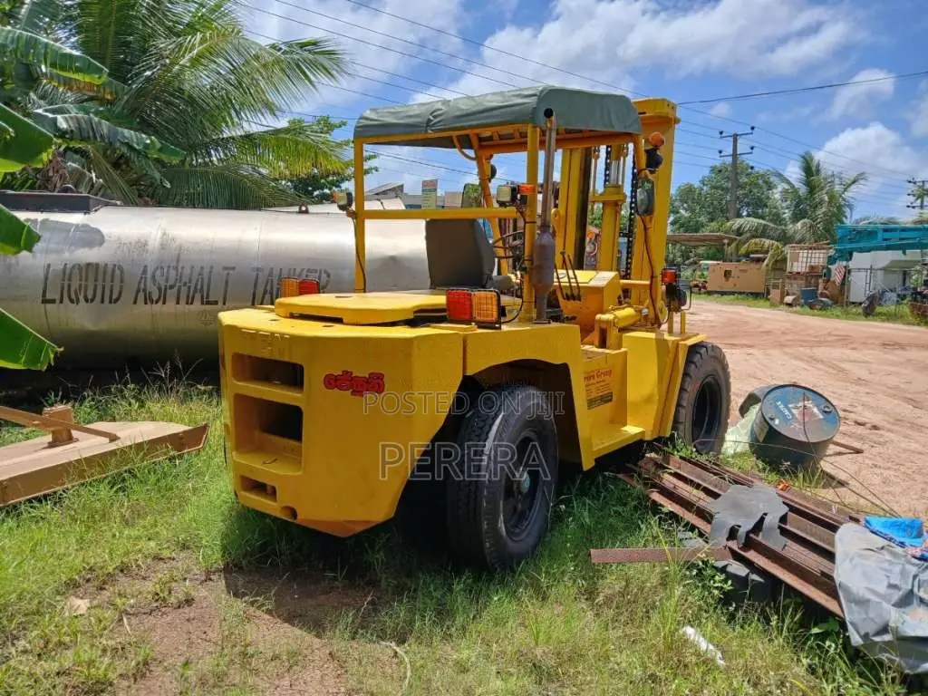Other 6 Ton Forklift 2004 Heavy-Duty (Used)