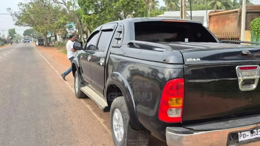 Toyota Hilux 2007 Pickup (Used)