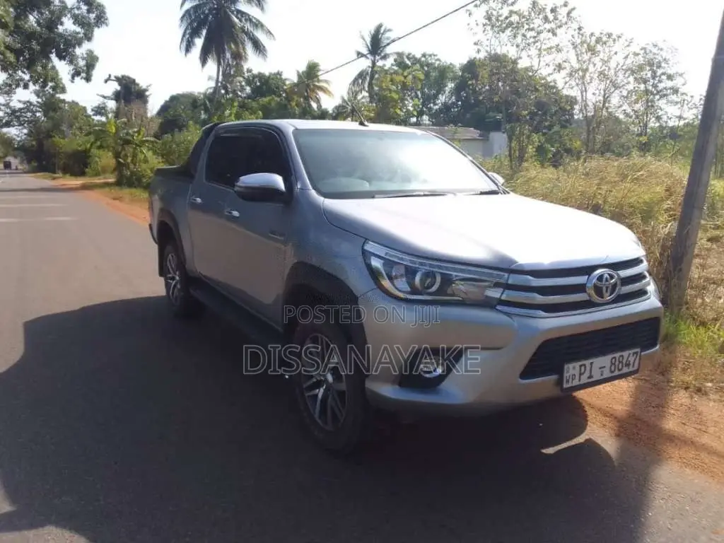 Toyota Hilux 2018 Pickup (Used)