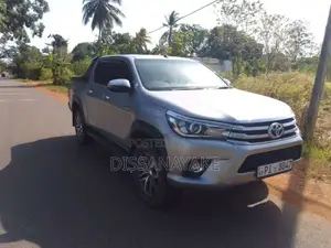 Toyota Hilux 2018 Pickup (Used)