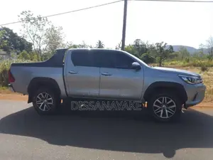 Toyota Hilux 2018 Pickup (Used)