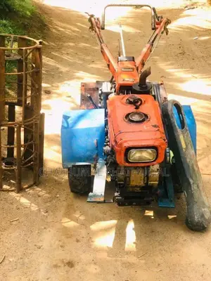 Kubota K8 2005 Tractor (Used)