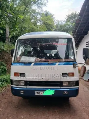 Isuzu Journey 1982 Bus (Used)