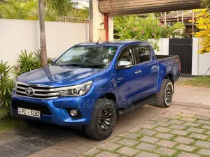 Toyota Hilux 2015 Pickup (Used)