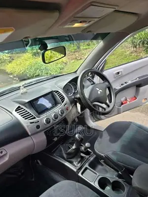 Mitsubishi L200 2015 Pickup Unregistered (Recondition)