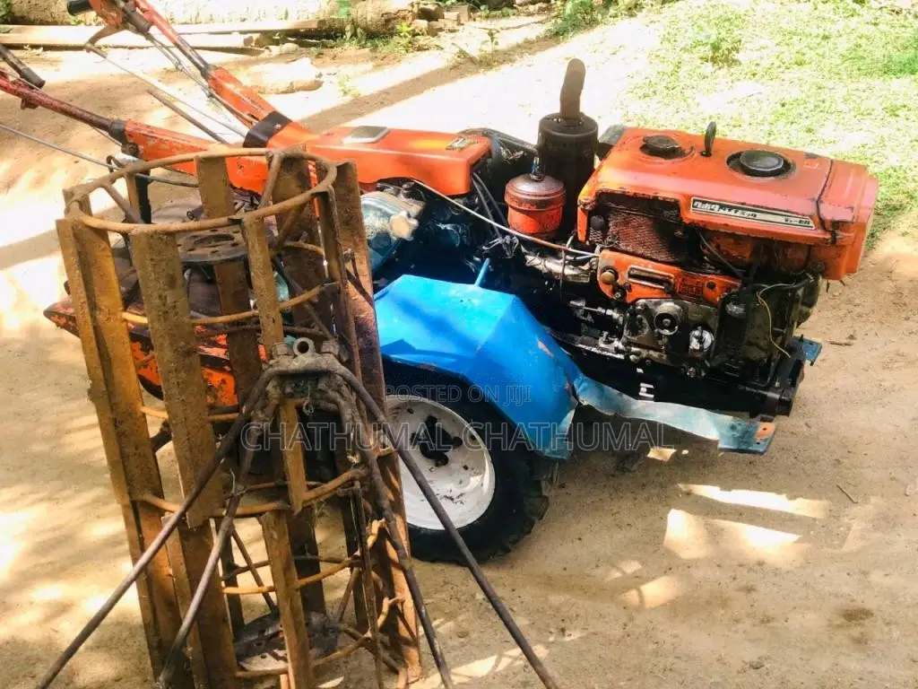 Kubota K8 2005 Tractor (Used)
