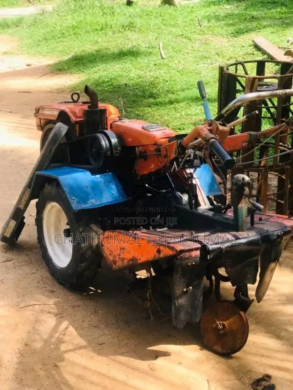 Kubota K8 2005 Tractor (Used)