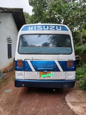 Isuzu Journey 1982 Bus (Used)