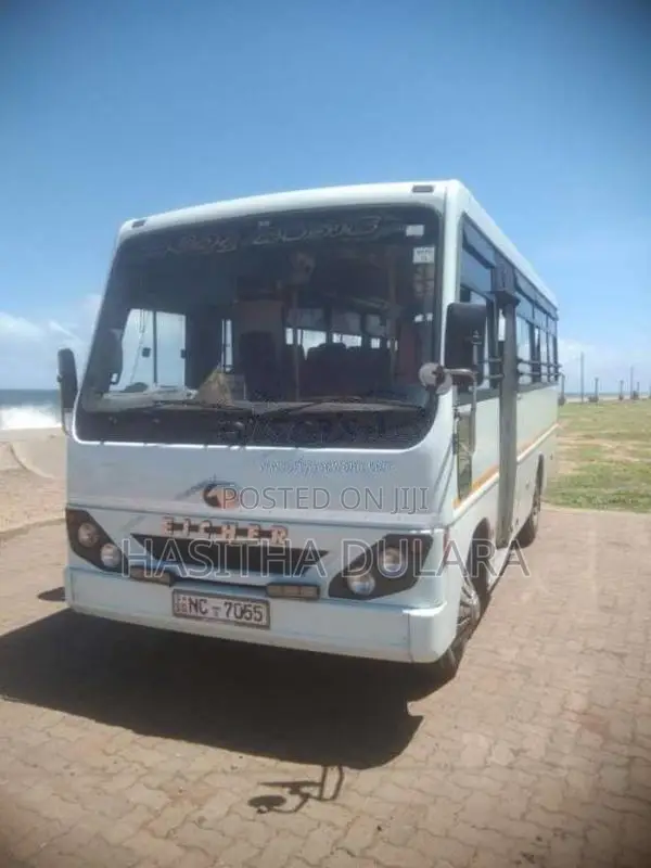 Eicher Skyline 2016 Bus (Used)