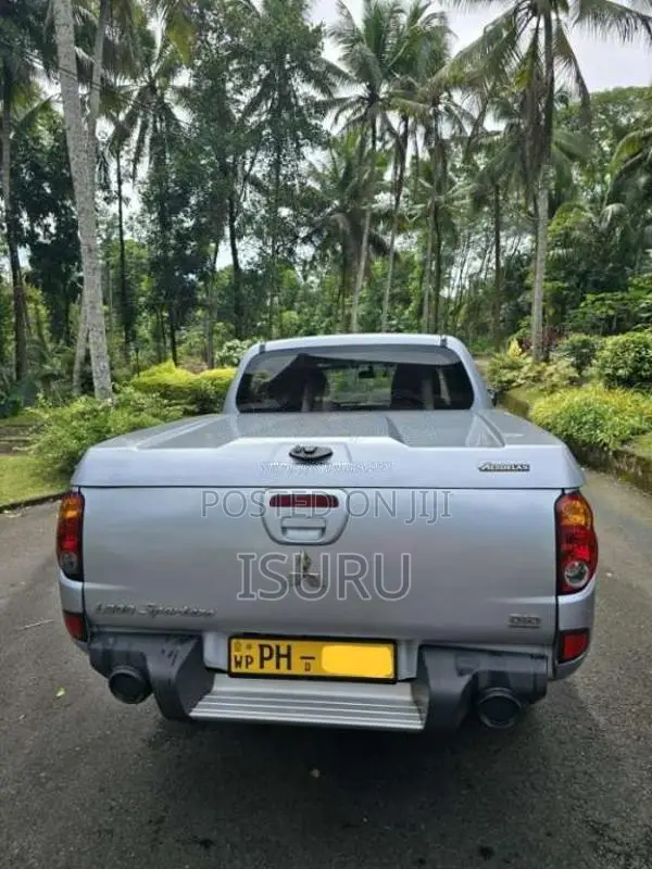 Mitsubishi L200 2015 Pickup Unregistered (Recondition)