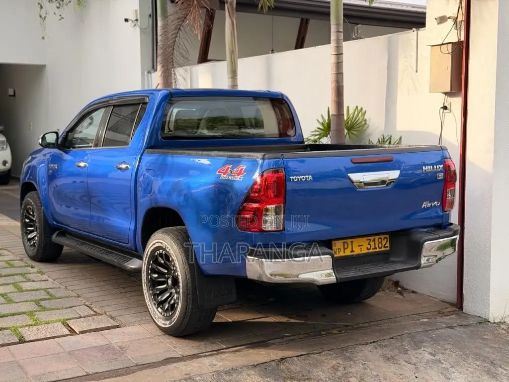 Toyota Hilux 2015 Pickup (Used)