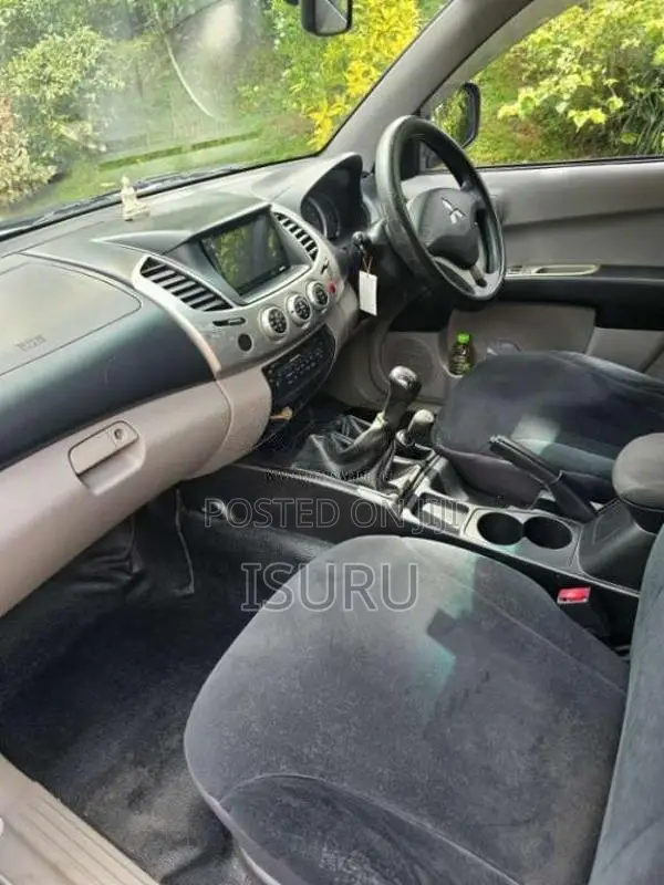 Mitsubishi L200 2015 Pickup Unregistered (Recondition)