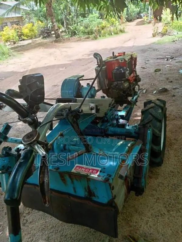 Singer RV 135 2022 Tractor (Used)