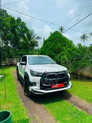 Toyota Hilux Rocco 2025 Pickup (Used)