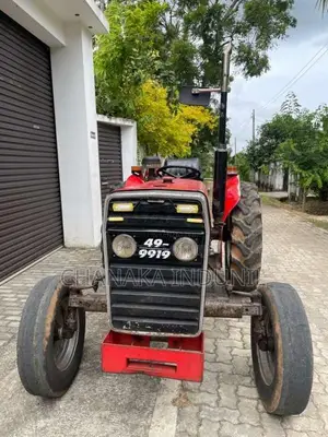 Massey-Ferguson 240 1997 Tractor (Used)