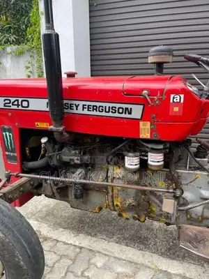 Massey-Ferguson 240 1997 Tractor (Used)