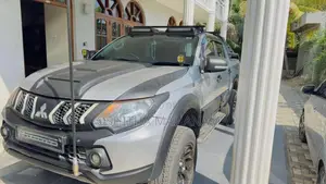 Mitsubishi L200 2016 Pickup (Used)