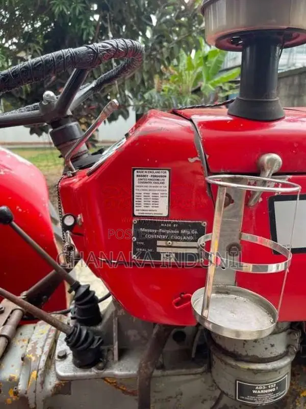 Massey-Ferguson 240 1997 Tractor (Used)