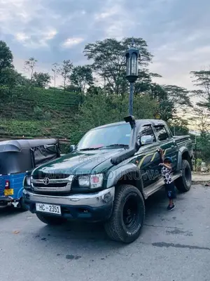 Toyota Hilux 2003 Pickup (Used)