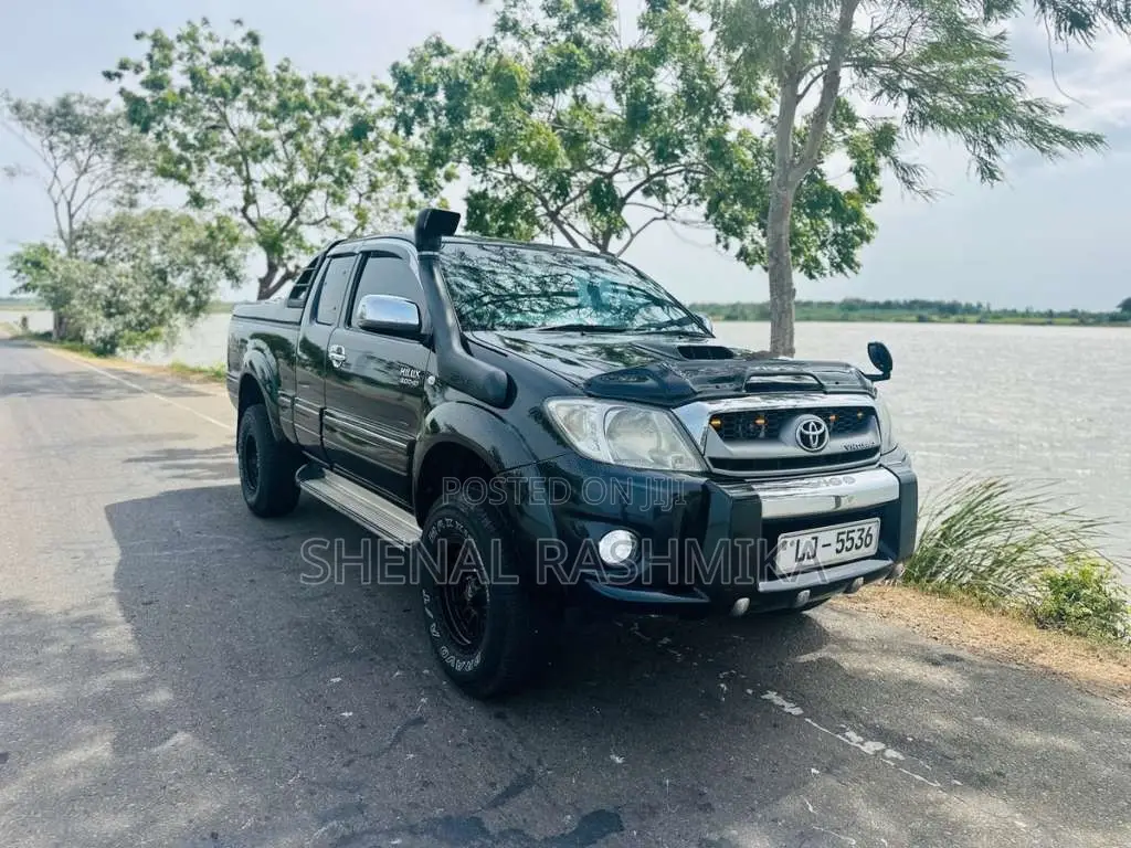 Toyota Hilux 2009 Pickup (Used)