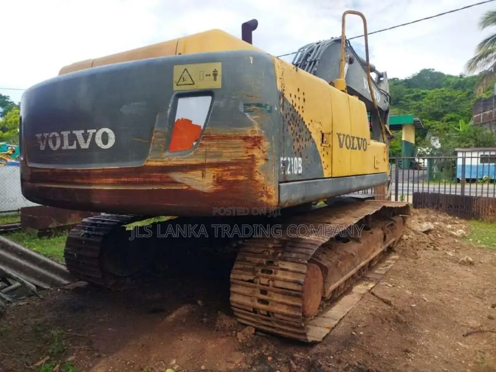 Volvo EC210B WITHER LINE 2012 Heavy-Duty (Used)