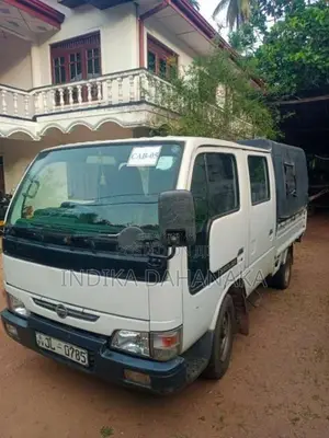 Nissan CrewCab 1999 Crew Cab (Used)