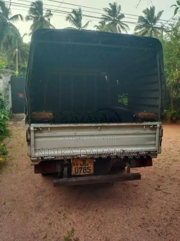 Nissan CrewCab 1999 Crew Cab (Used)