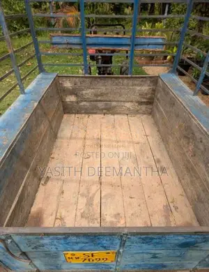 Other Sifang 2005 Tractor (Used)